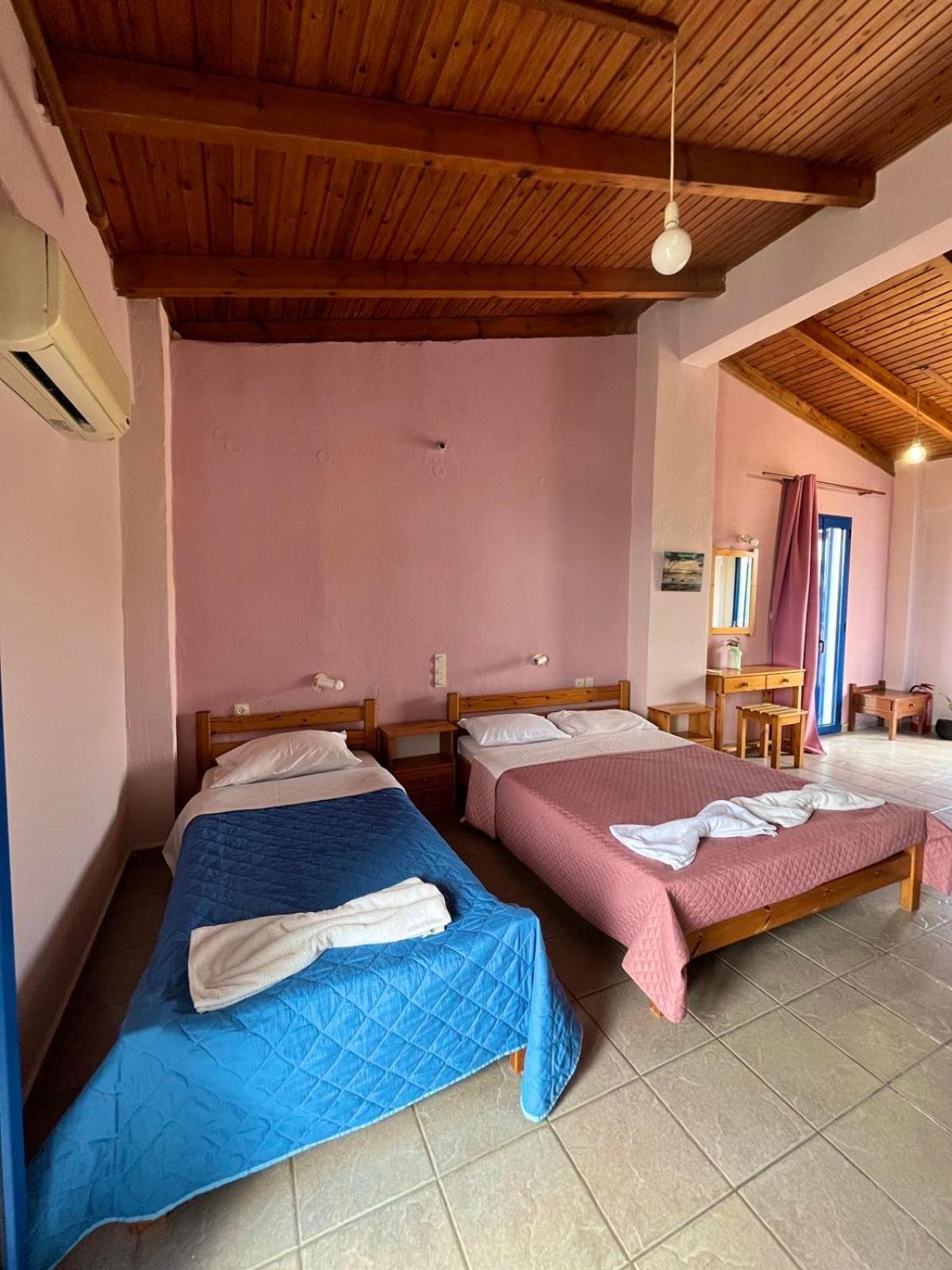 Ilios Apartment *