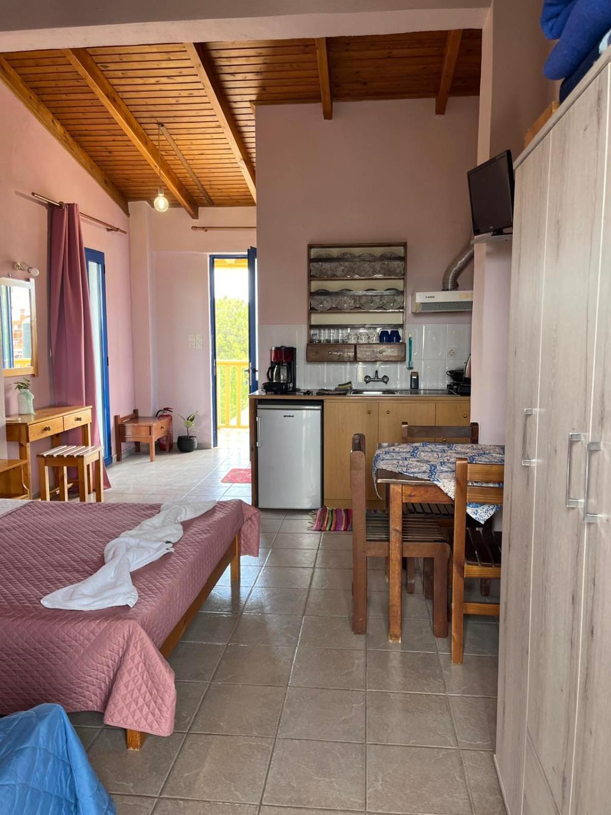 Apartment Ilios *